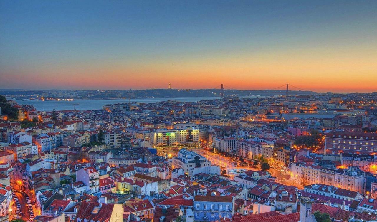 Charm Discovery 165 Lisbon Exterior photo